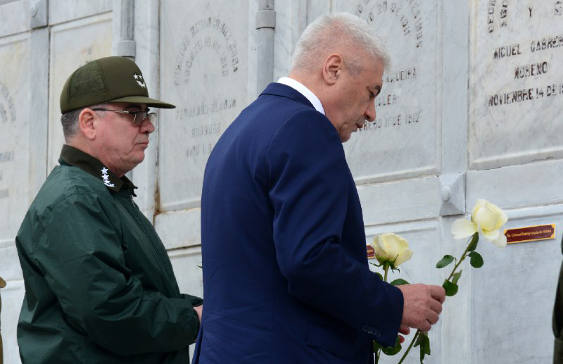 0120 rinde honores ministro ruso a cubanos caidos en venezuela_2