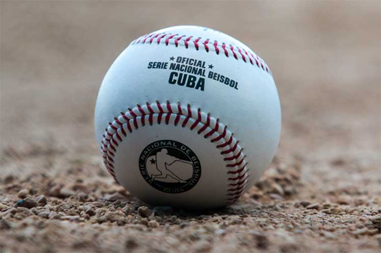 pelota de béisbol