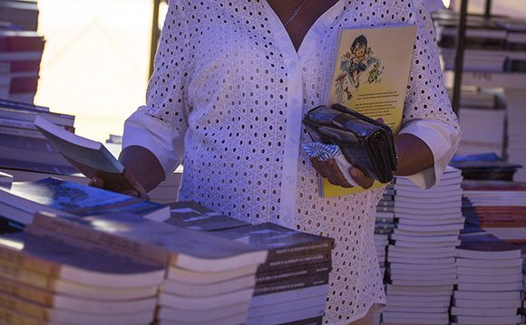 XXX Feria Internacional del Libro de La Habana. Foto: Irene Pérez/ Cubadebate.