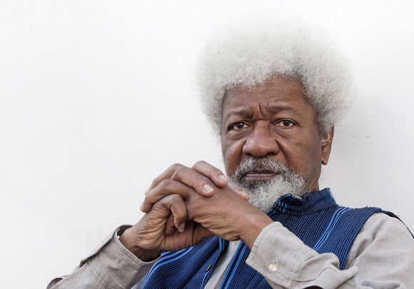 Premio Nobel de Literatura Wole Soyinka visita Cuba