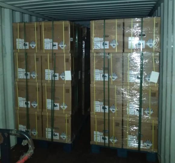 Llegan a Cuba 45 kits solares donados por el Movimiento Argentino de Solidaridad. Foto: Club Argentino de Periodistas Amigos de Cuba.