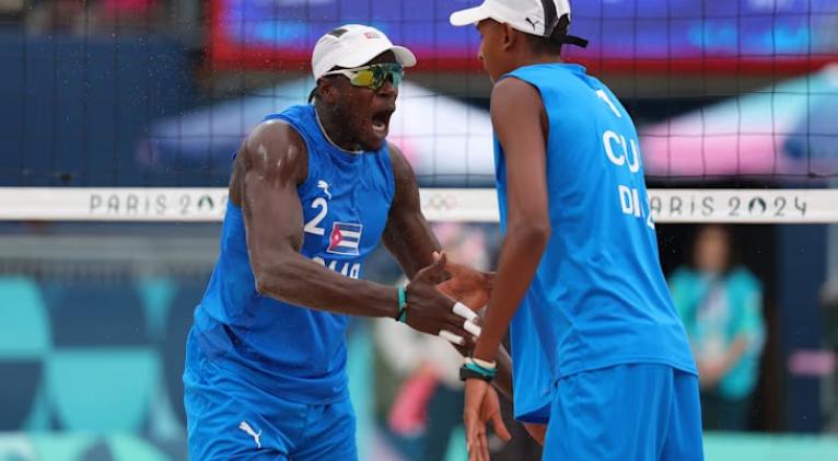 Dupla cubana de voly de playa vence en su debut en París 2024