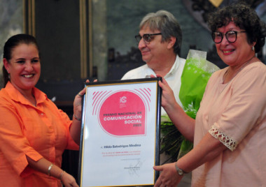 doctora en ciencias Hilda Saladrigas recibió el Premio Nacional de Comunicación Social 2025