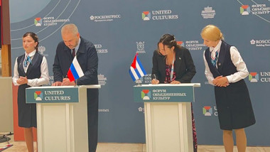 Firman Cuba y Rusia protocolo bilateral para fortalecer cooperación cultural y deportiva
